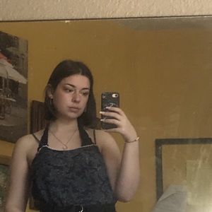 Meet your Posher, Laurel